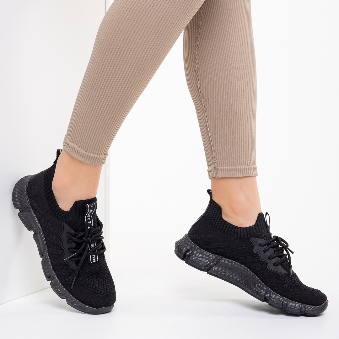 Дамски спортни обувки  черни от текстилен материал  Daissy - Kalapod.bg