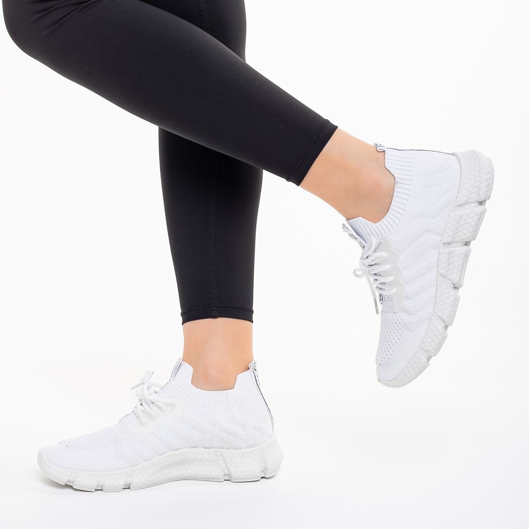 Дамски спортни обувки  бели от текстилен материал  Daissy, 2 - Kalapod.bg