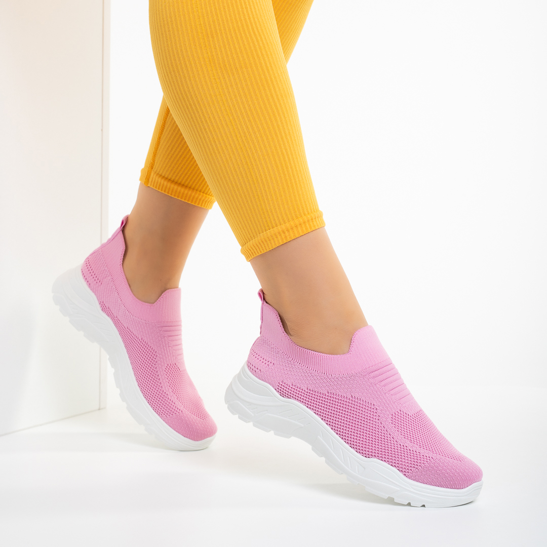 Дамски спортни обувки  розови от текстилен материал  Aamina - Kalapod.bg