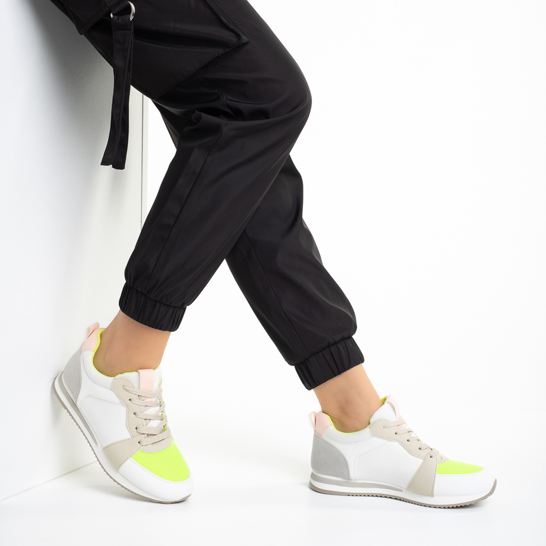 Дамски спортни обувки  бели със зелено от еко кожа и текстилен материал  Clarita, 5 - Kalapod.bg