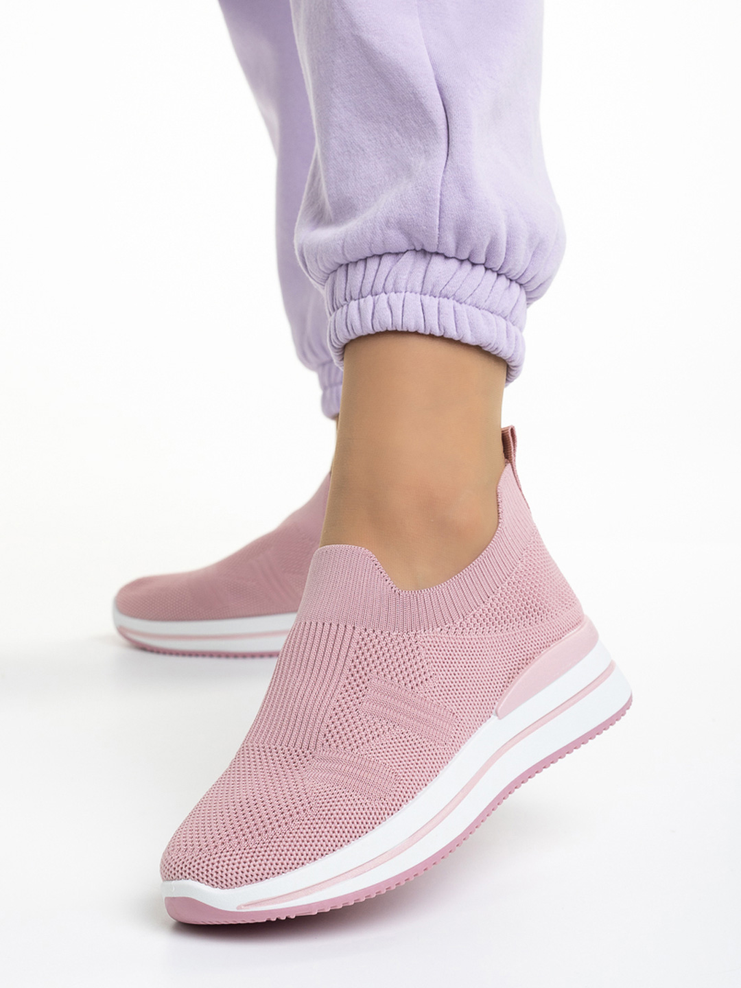 Дамски спортни обувки  розови  от текстилен материал  Moira, 2 - Kalapod.bg