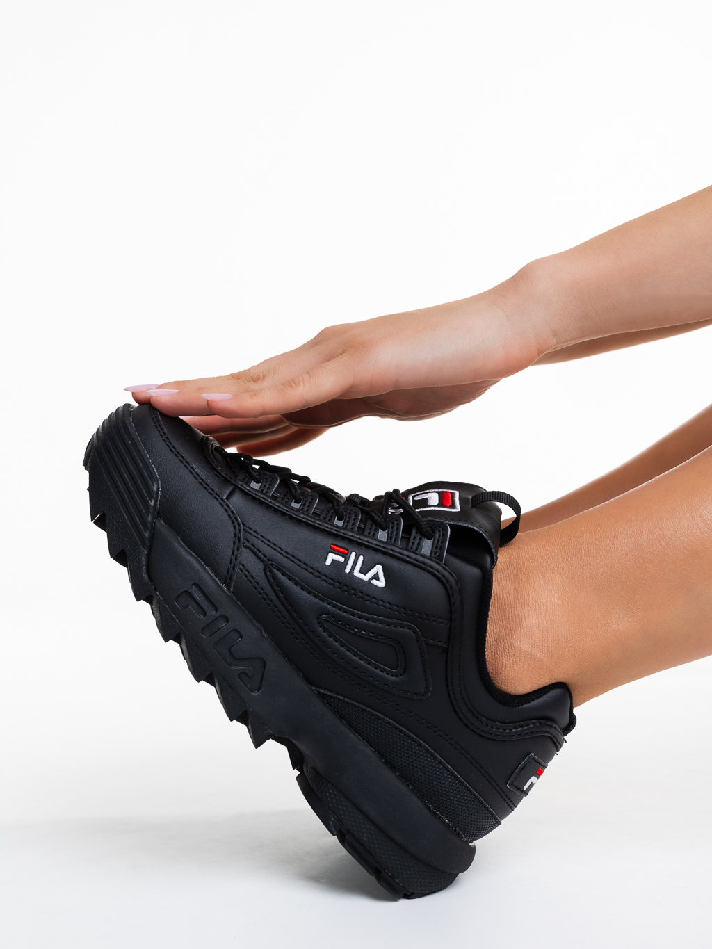 Дамски спортни обувки  Fila черни от еко кожа  Disruptor V1 Premium, 3 - Kalapod.bg