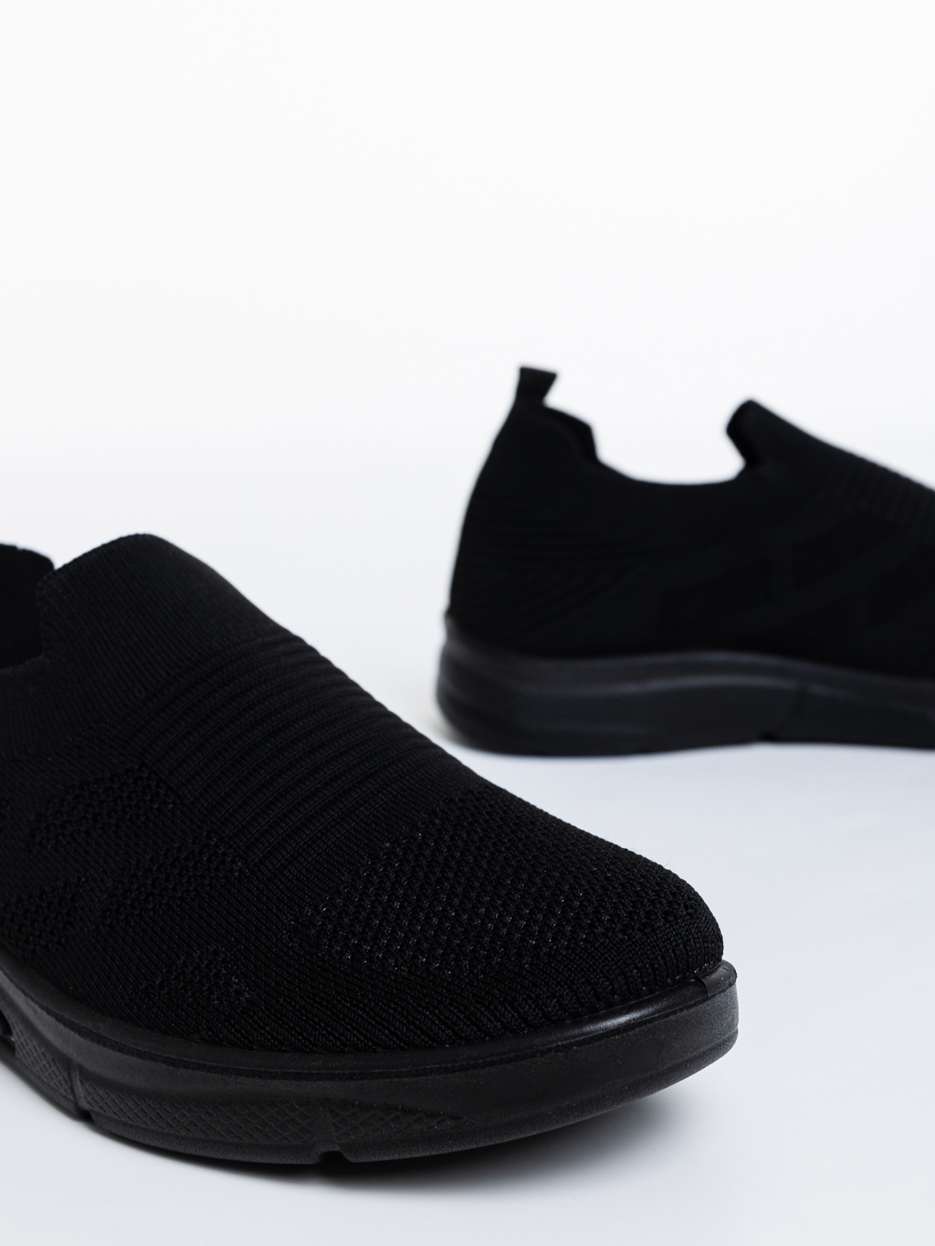 Мъжки спортни обувки  черни  от текстилен материал  Eliseo, 4 - Kalapod.bg