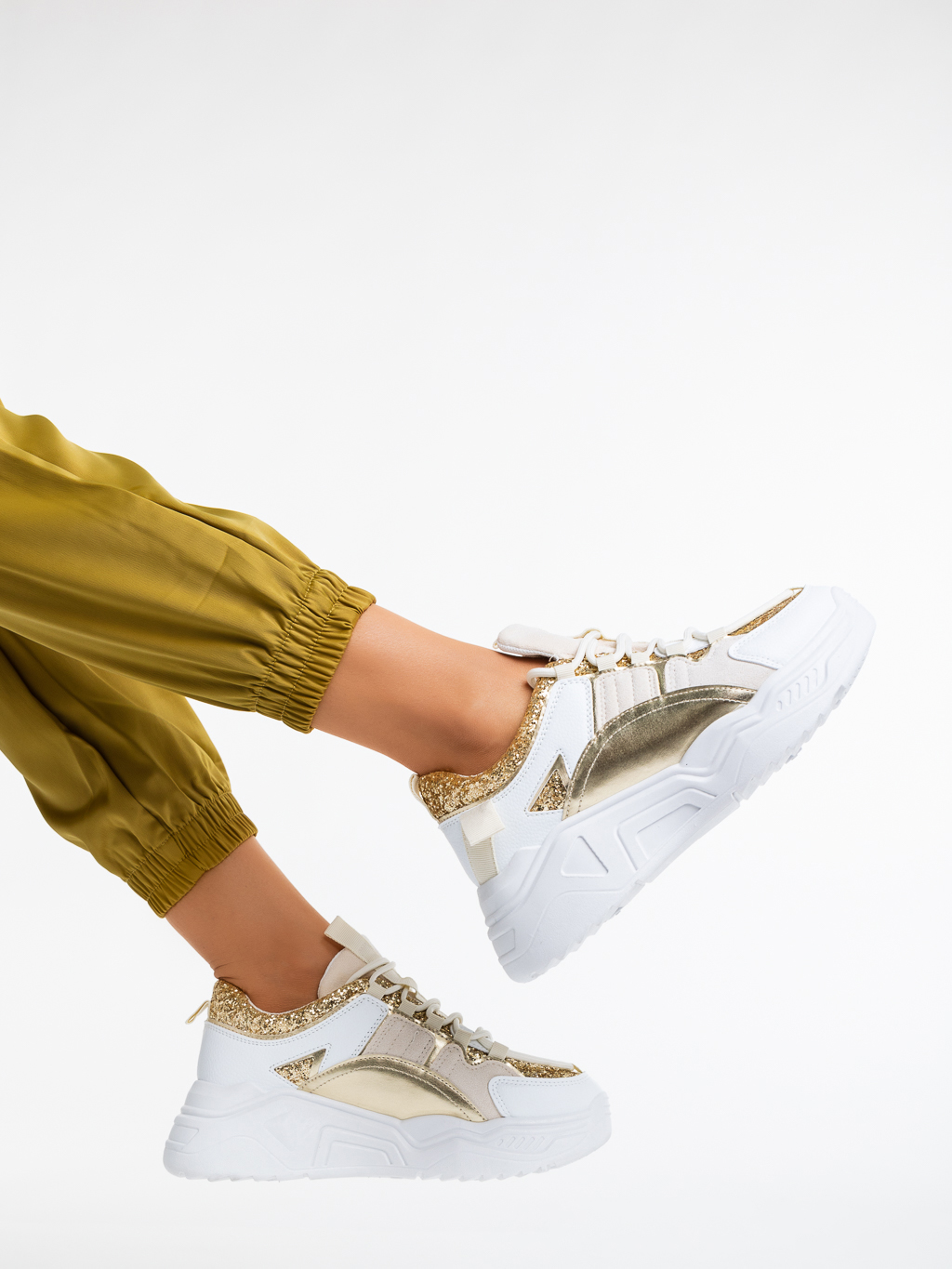 Дамски спортни обувки бели със златисто от еко кожа и текстилен материал Reena, 3 - Kalapod.bg