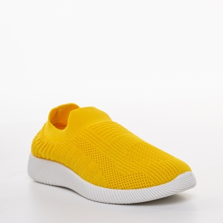 Детски спортни обувки, Детски спортни обувки жълти  от текстилен материал Luna - Kalapod.bg