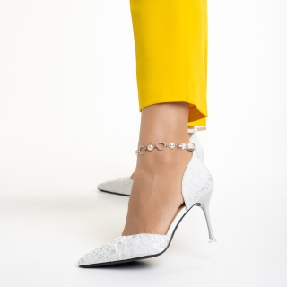Дамски обувки с ток, Дамски обувки  бели от еко кожа  Briony - Kalapod.bg