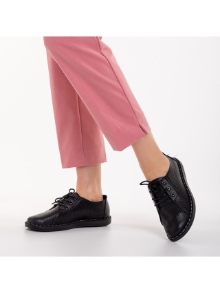 Дамски обувки с ток, Всекидневни дамски обувки  черни  от еко кожа  Leondra - Kalapod.bg