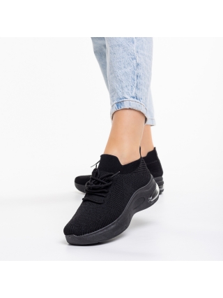 Дамски спортни обувки, Дамски спортни обувки черни от текстилен материал  Kindra - Kalapod.bg