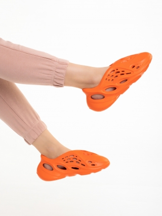 Дамски спортни обувки, Дамски спортни обувки  оранжеви от полиуретан  Grania - Kalapod.bg