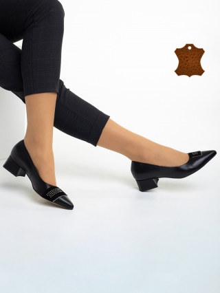 Обувки с нисък ток, Дамски обувки Marco черни  от естествена кожа Kamini - Kalapod.bg