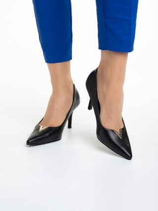 Дамски обувки с ток, Дамски обувки  черни  с ток от еко кожа Laurissa - Kalapod.bg
