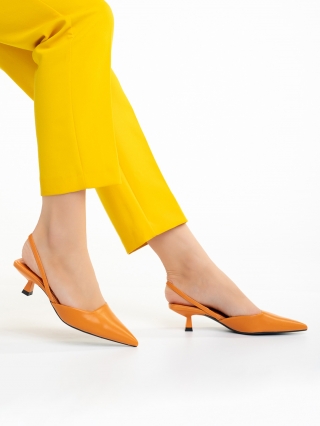 Обувки с нисък ток, Дамски обувки  оранжеви от еко кожа  Arete - Kalapod.bg