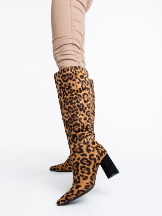 Обувки Дама, Дамски чизми леопард от текстилен материал Hersilia - Kalapod.bg