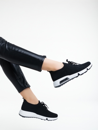Дамски спортни обувки черни от текстилен материал Cayley - Kalapod.bg