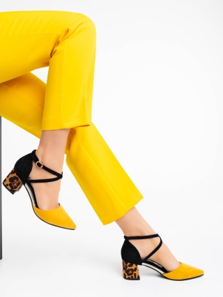 Обувки с масивен Ток, Дамски обувки с ток жълти от текстилен материал Sisley - Kalapod.bg