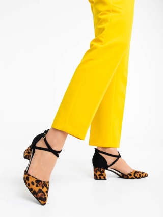 Обувки с масивен Ток, Дамски обувки с ток леопардови от текстилен материал Sisley - Kalapod.bg