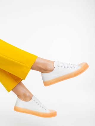 Обувки Дама, Дамски тенис обувки бели с телесен цвят от текстилен материал Migina - Kalapod.bg