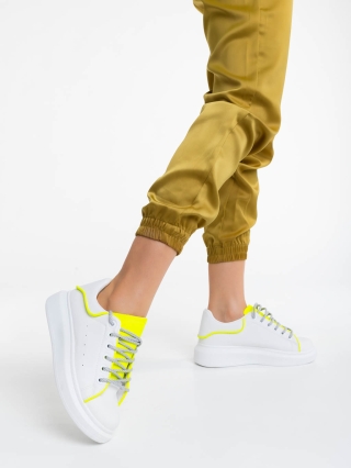 Обувки Дама, Дамски спортни обувки бели с жълто от екологична кожа Brinda - Kalapod.bg