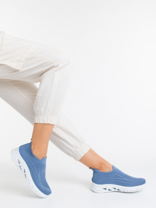 Hot Summer Sale - Отстъпки Дамски спортни обувки сини от текстилен материал Yazmin Промоция