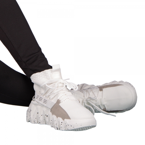 Дамски спортни обувки бели  от текстилен материал  Meil, 5 - Kalapod.bg