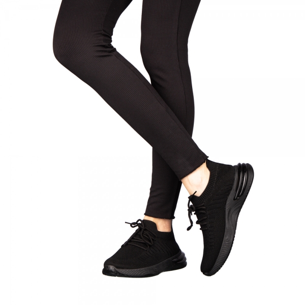 Дамски спортни обувки  черни от текстилен материал  Moretti, 3 - Kalapod.bg