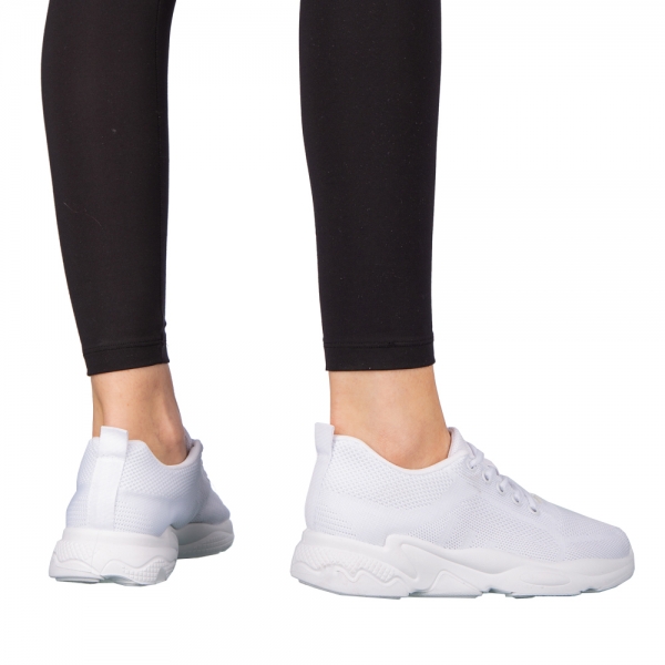 Дамски спортни обувки  бели  от текстилен материал  Morison, 4 - Kalapod.bg