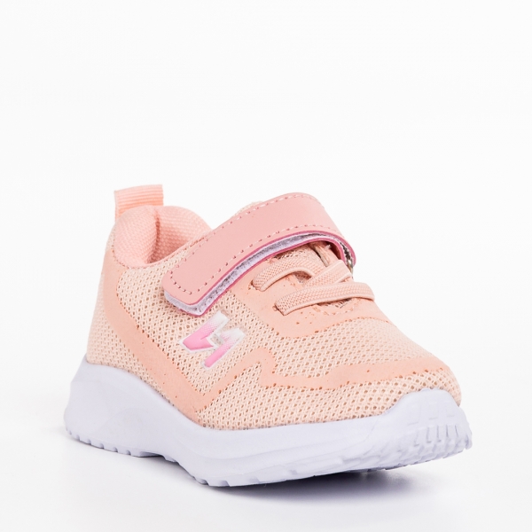 Детски спортни обувки  розови  от текстилен материал  Vanilla - Kalapod.bg