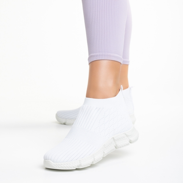 Дамски спортни обувки бели  от текстилен материал  Raina, 3 - Kalapod.bg