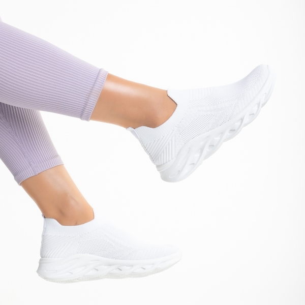 Дамски спортни обувки бели  от текстилен материал  Adalira, 6 - Kalapod.bg
