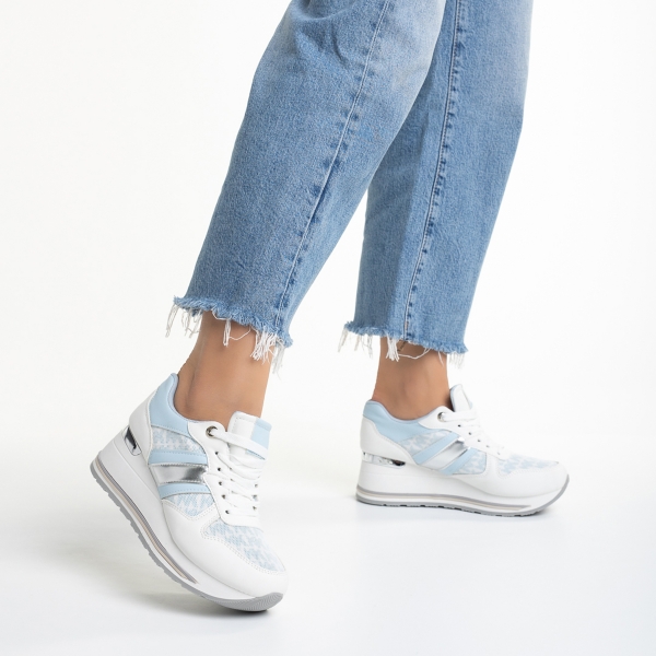 Дамски спортни обувки  бели със синьо  от еко кожа и текстилен материал Yakelin, 4 - Kalapod.bg