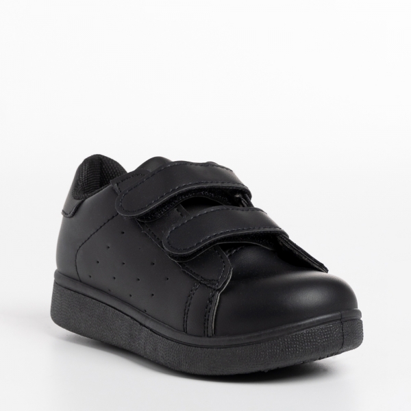 Детски спортни обувки  черни  от еко кожа  Cyan - Kalapod.bg
