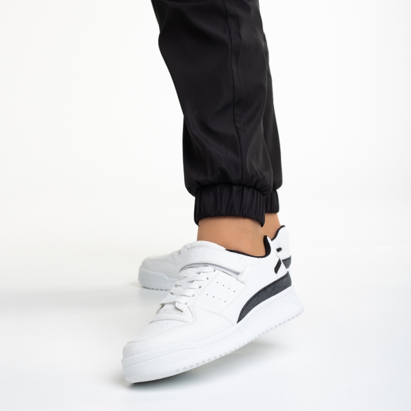 Дамски спортни обувки  бели с черно от еко кожа  Colter, 3 - Kalapod.bg