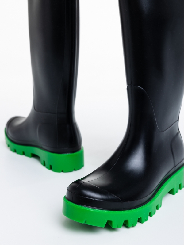 Дамски чизми  черни със зелено от каучук  Filippa, 6 - Kalapod.bg