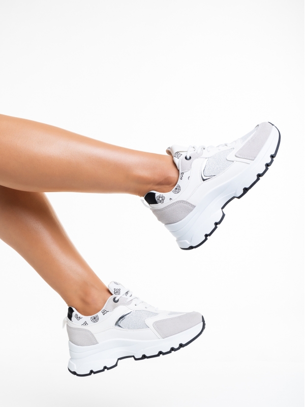 Дамски спортни обувки  бели от еко кожа  и текстилен материал  Carlisa, 4 - Kalapod.bg