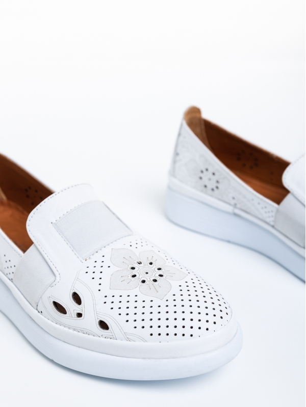 Дамски обувки  бели  от естествена кожа  Robertina, 6 - Kalapod.bg
