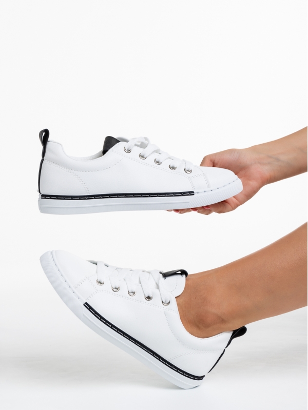 Дамски спортни обувки  бели с черно от еко кожа  Nyra - Kalapod.bg