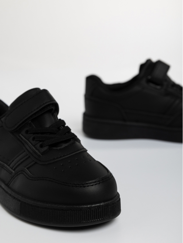 Детски спортни обувки  черни  от еко кожа Navi, 4 - Kalapod.bg