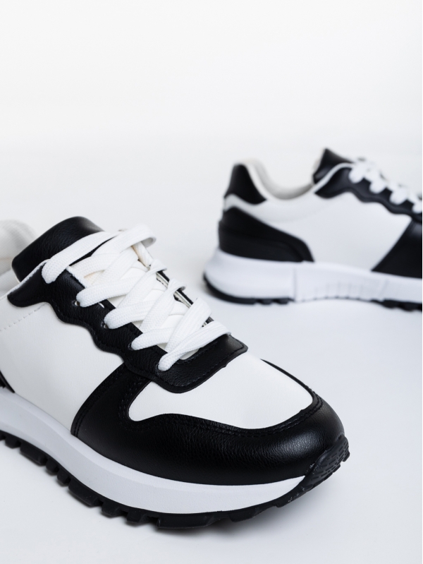 Дамски спортни обувки  бели с черно  от еко кожа  Lareina, 6 - Kalapod.bg