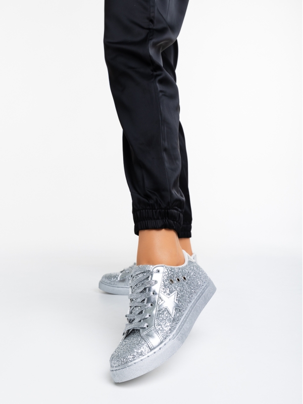 Дамски спортни обувки сребристи от текстилен материал Deitra, 2 - Kalapod.bg
