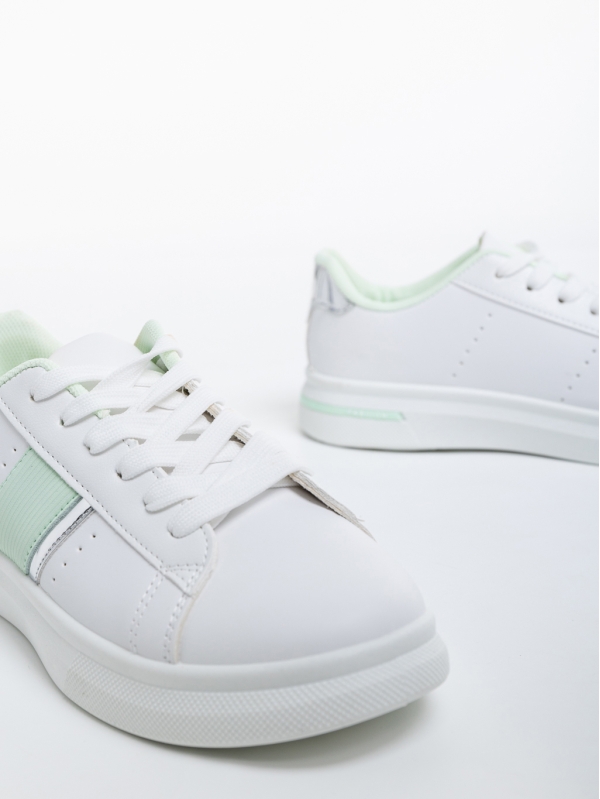 Дамски спортни обувки бели с зелено от еко кожа Ermelinda, 6 - Kalapod.bg
