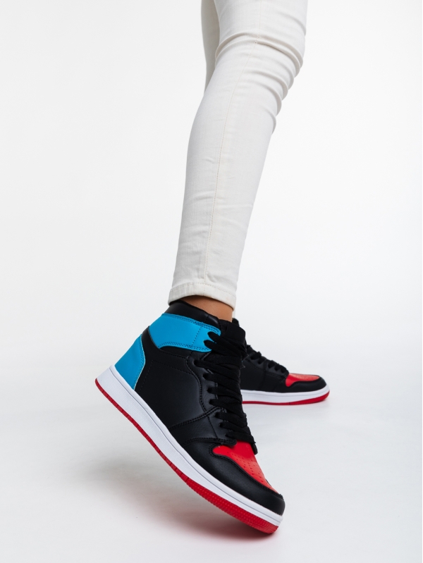Дамски спортни обувки черни с червено и синьо от еко кожа Cass, 2 - Kalapod.bg
