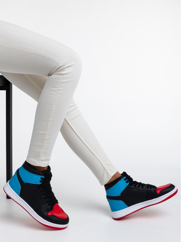 Дамски спортни обувки черни с червено и синьо от еко кожа Cass - Kalapod.bg