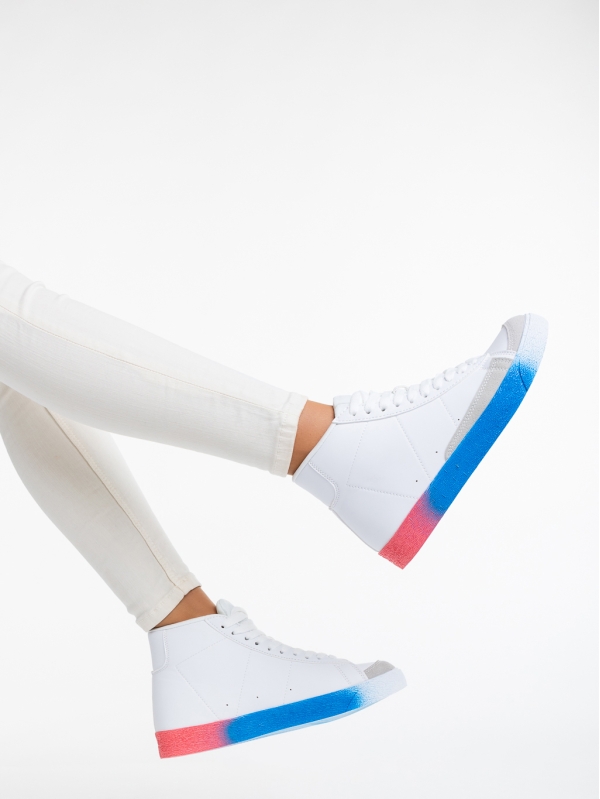 Дамски спортни обувки бели с синьо от еко кожа Kianna - Kalapod.bg