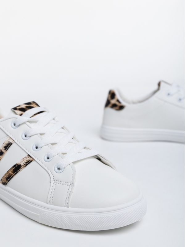 Дамски спортни обувки бели с леопард от еко кожа Virva, 6 - Kalapod.bg