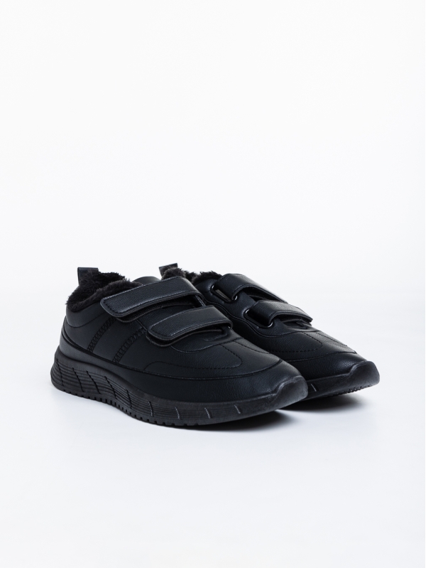 Мъжки спортни обувки черни от еко кожа Tristian - Kalapod.bg