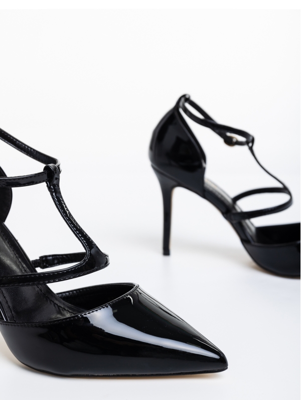 Дамски обувки черни с ток от еко кожа лачена Zarela, 6 - Kalapod.bg