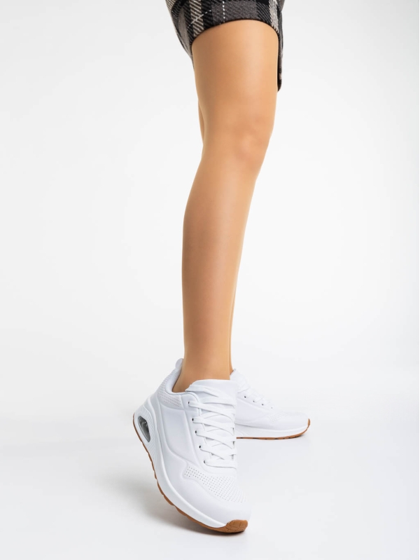 Дамски бели спортни обувки Arline от екологична кожа, 2 - Kalapod.bg