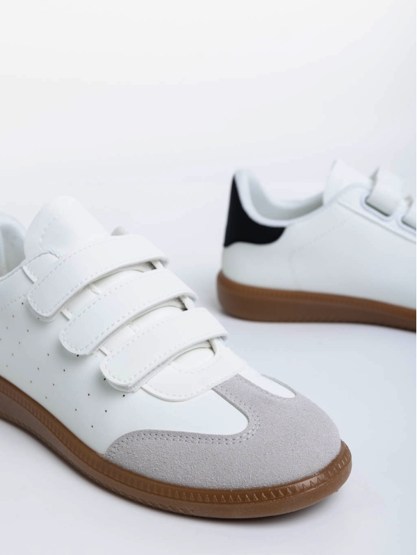 Дамски  спортни обувки бели с черно от екологична кожа Raynor, 6 - Kalapod.bg
