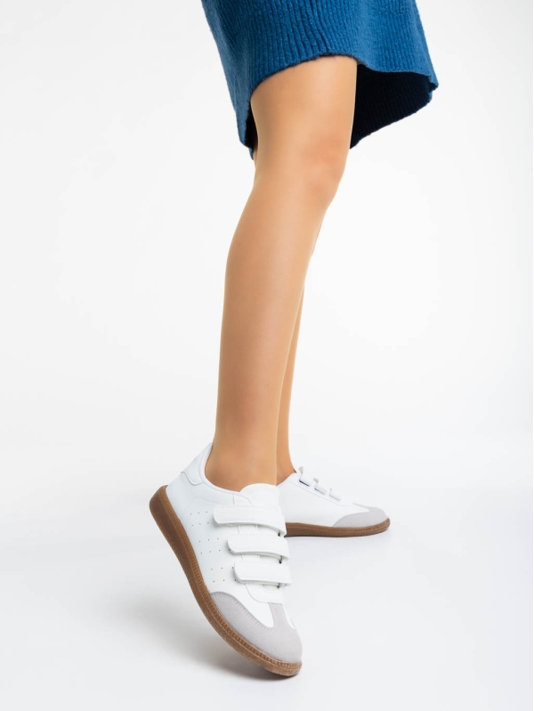 Дамски спортни обувки бели от екологична кожа Raynor, 2 - Kalapod.bg
