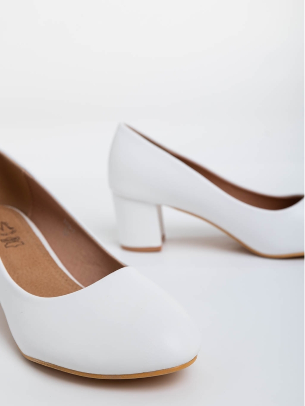 Дамски обувки с ток бели от екологична кожа Gianara, 4 - Kalapod.bg